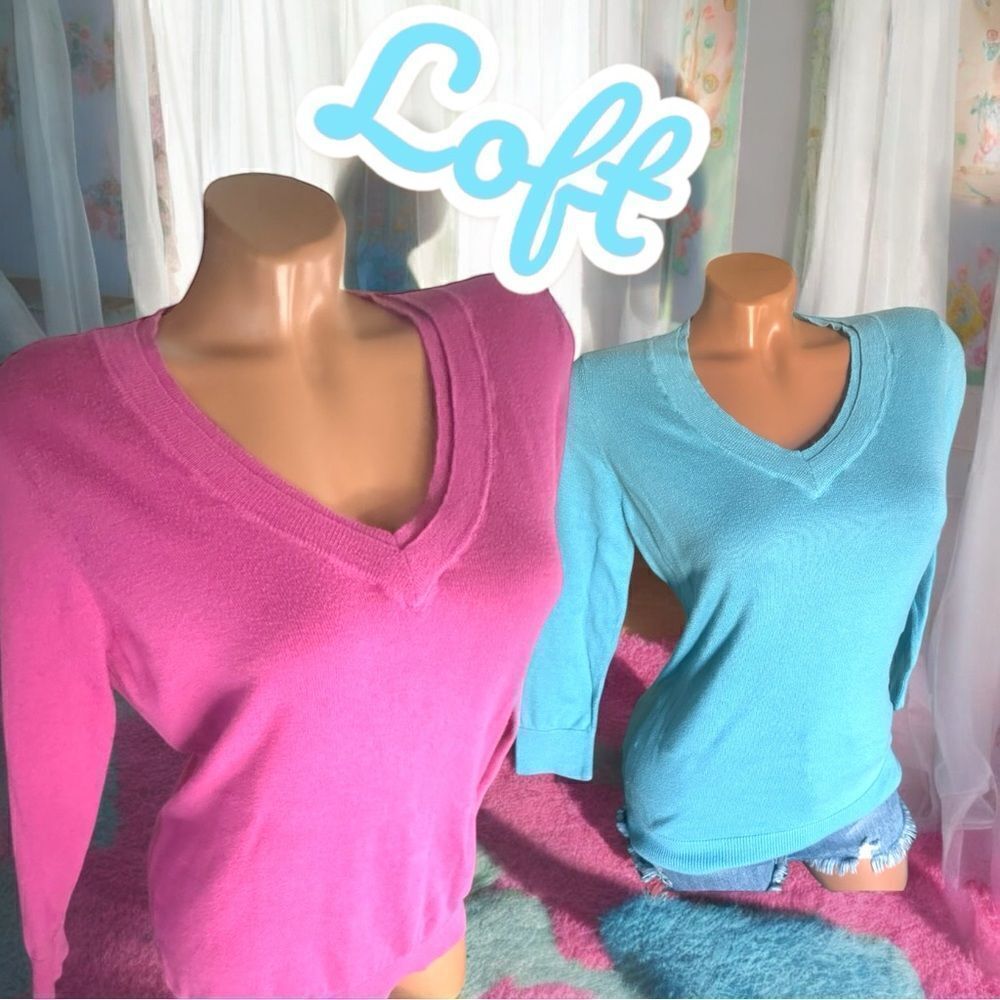 LOFT  l Pink/Lt Blue V-neck Top  l M l VGUC